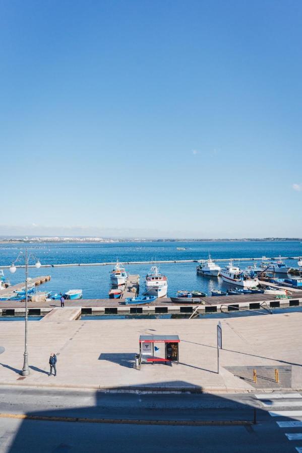 A-Mare Exclusive Rooms & Suites Taranto Exterior foto